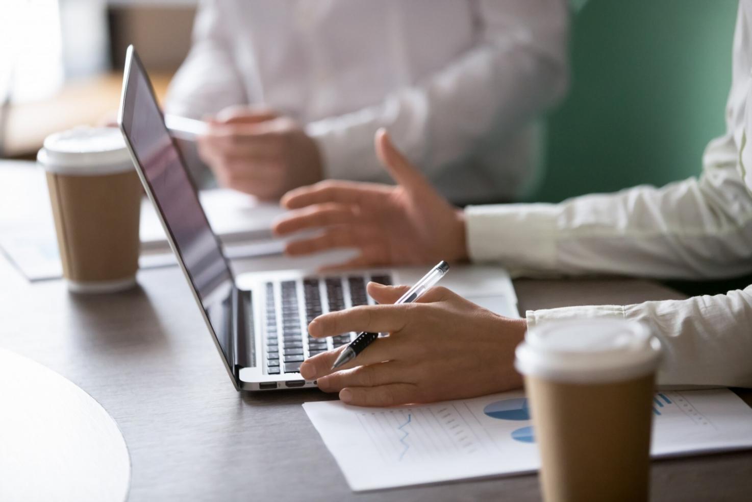 Analyse technique et graphiques financiers